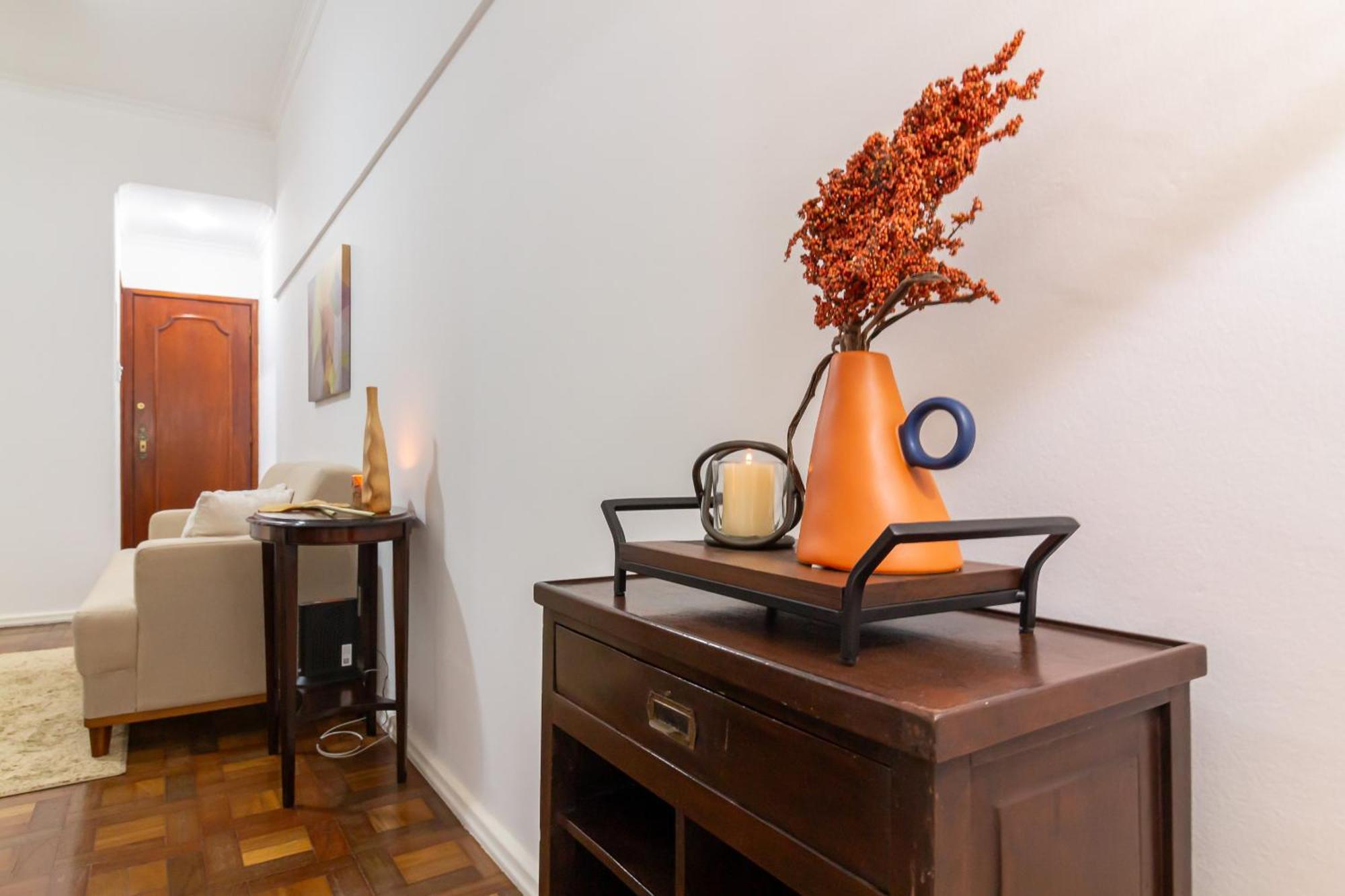 Apartamento Conforto Em Copacabana A 9 Minutos Da - Cj202 *